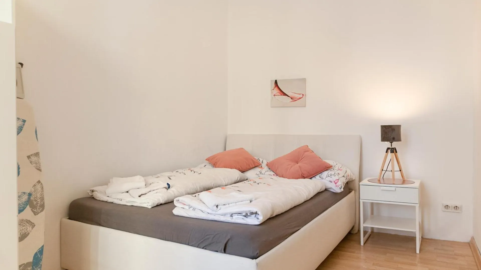 Cheerful 2Br Apartment - Suitable For Longstays Wenen